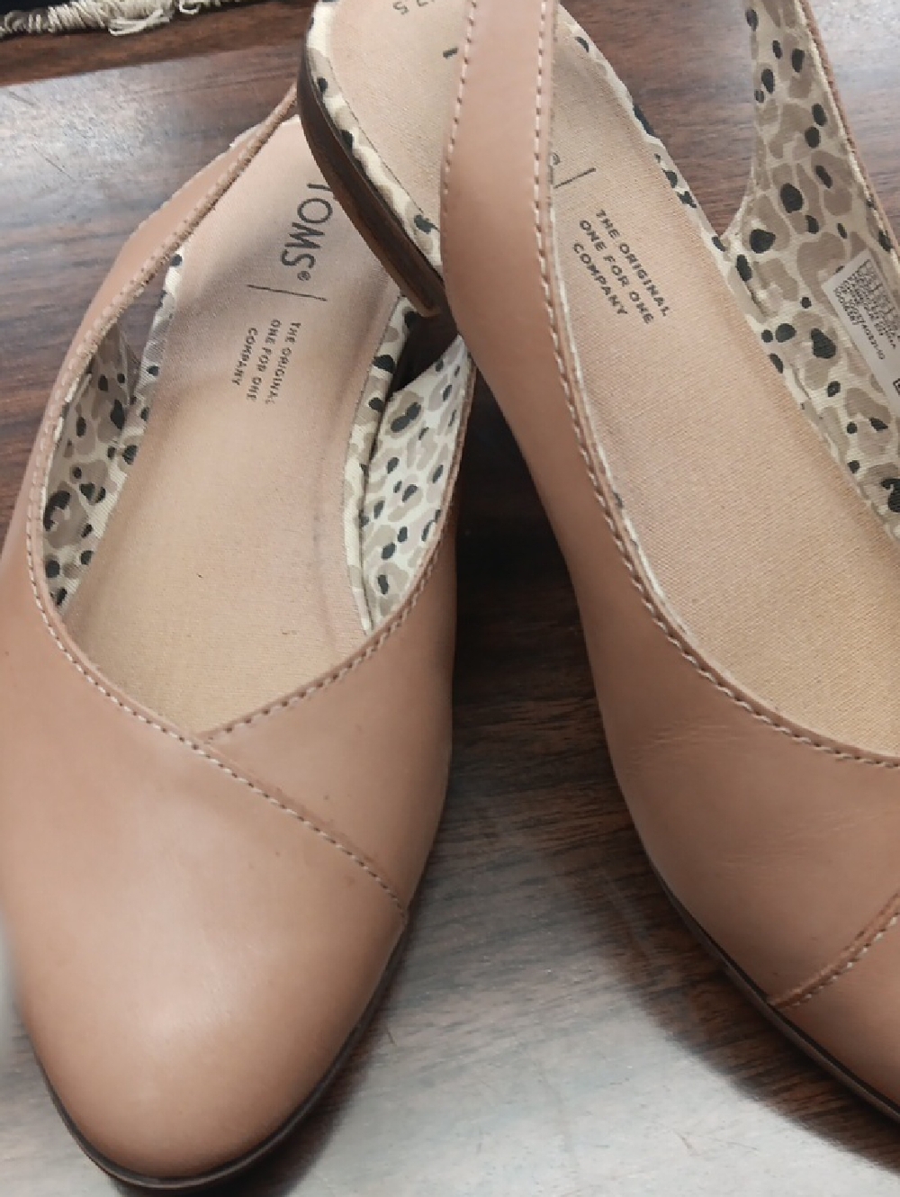 TOMS Women's Tan Slingback Flats
